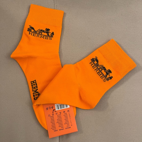 Equestrian Luxe Accessories - Vibrant Equestrian Graphic Cotton Blend Socks – Bold Orange